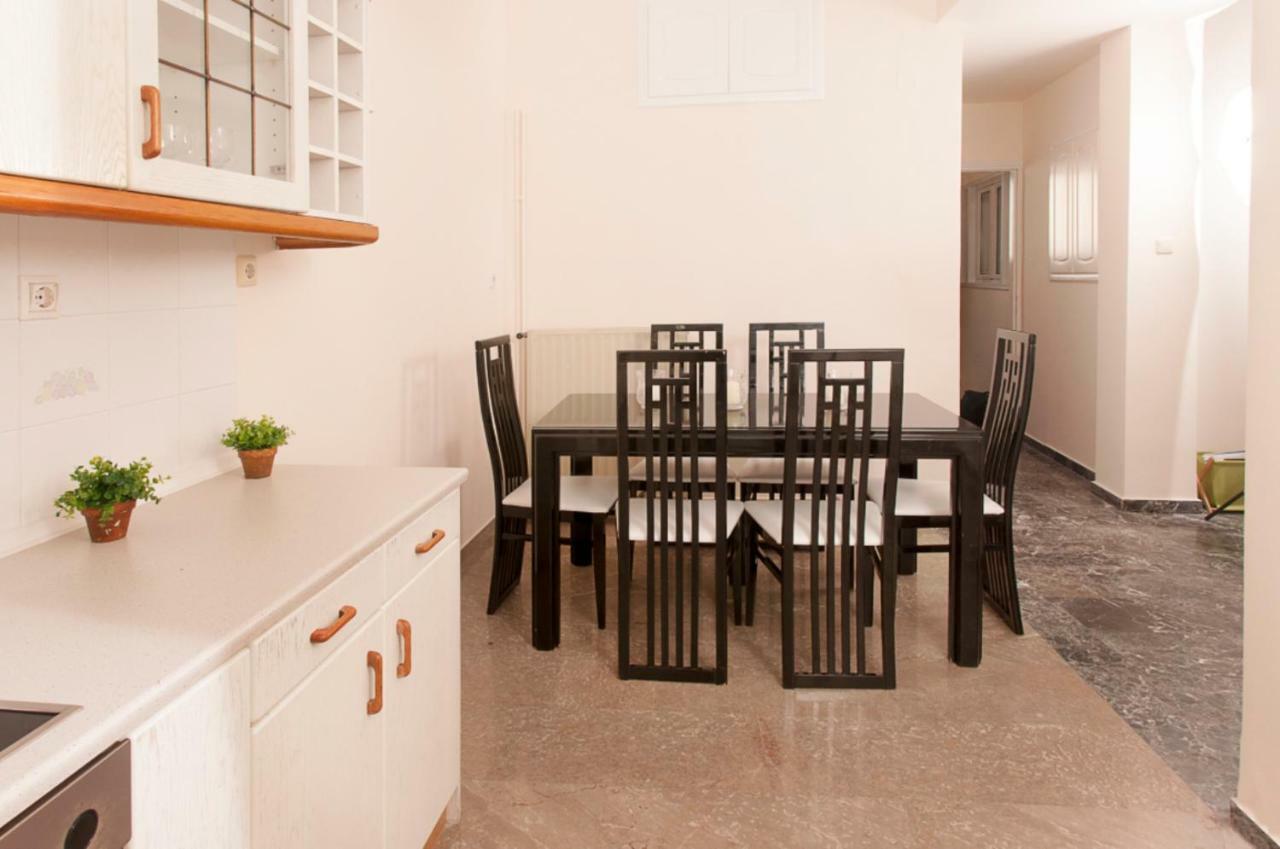 Relaxing Appt. Into The Heart Of Historical Center Appartamento Kalamata Esterno foto